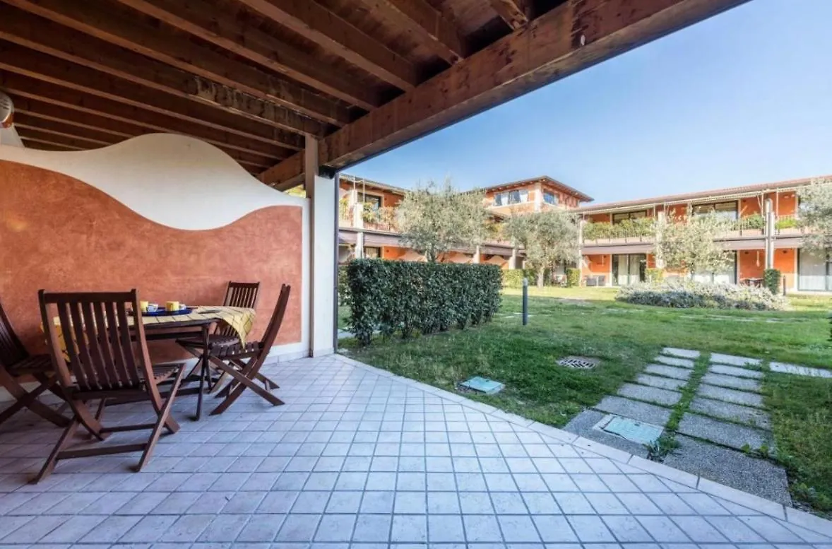 Appartamento Gardasun Padenghe sul Garda 0*,  Italy